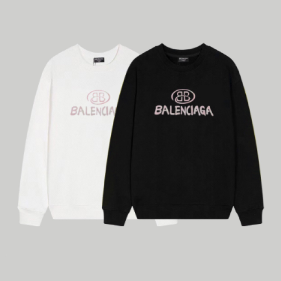 Balenciaga's new pink letter print crewneck sweatshirt